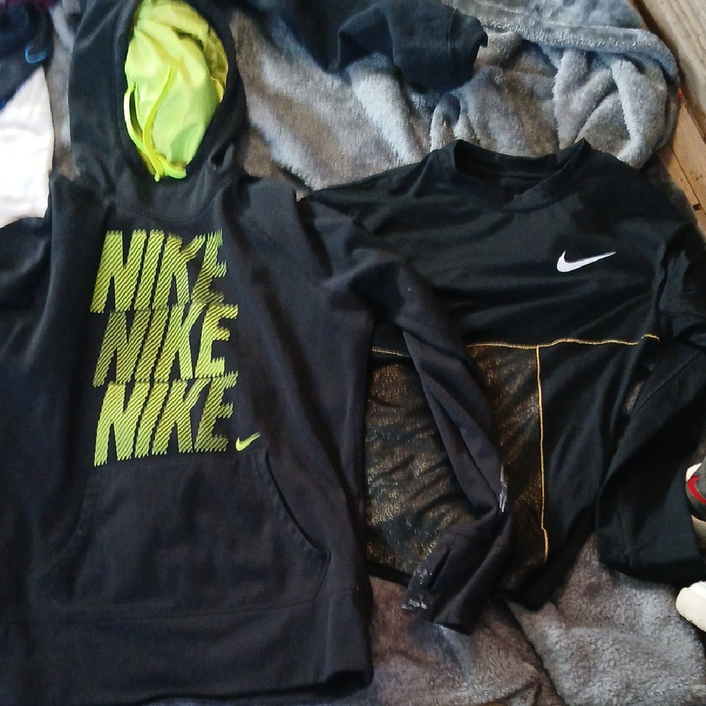 Nike Black and Neon Green Hoodie and Shirt Set
